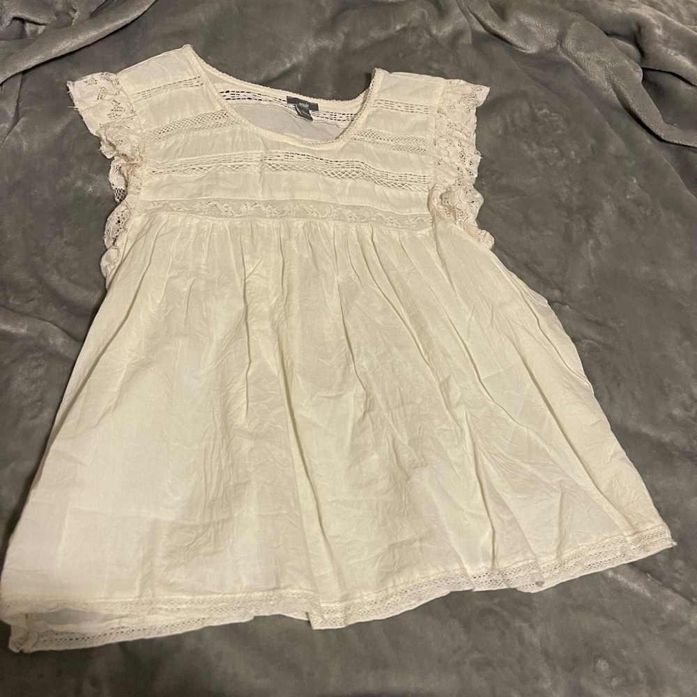 Off white lace short sleeve shirt